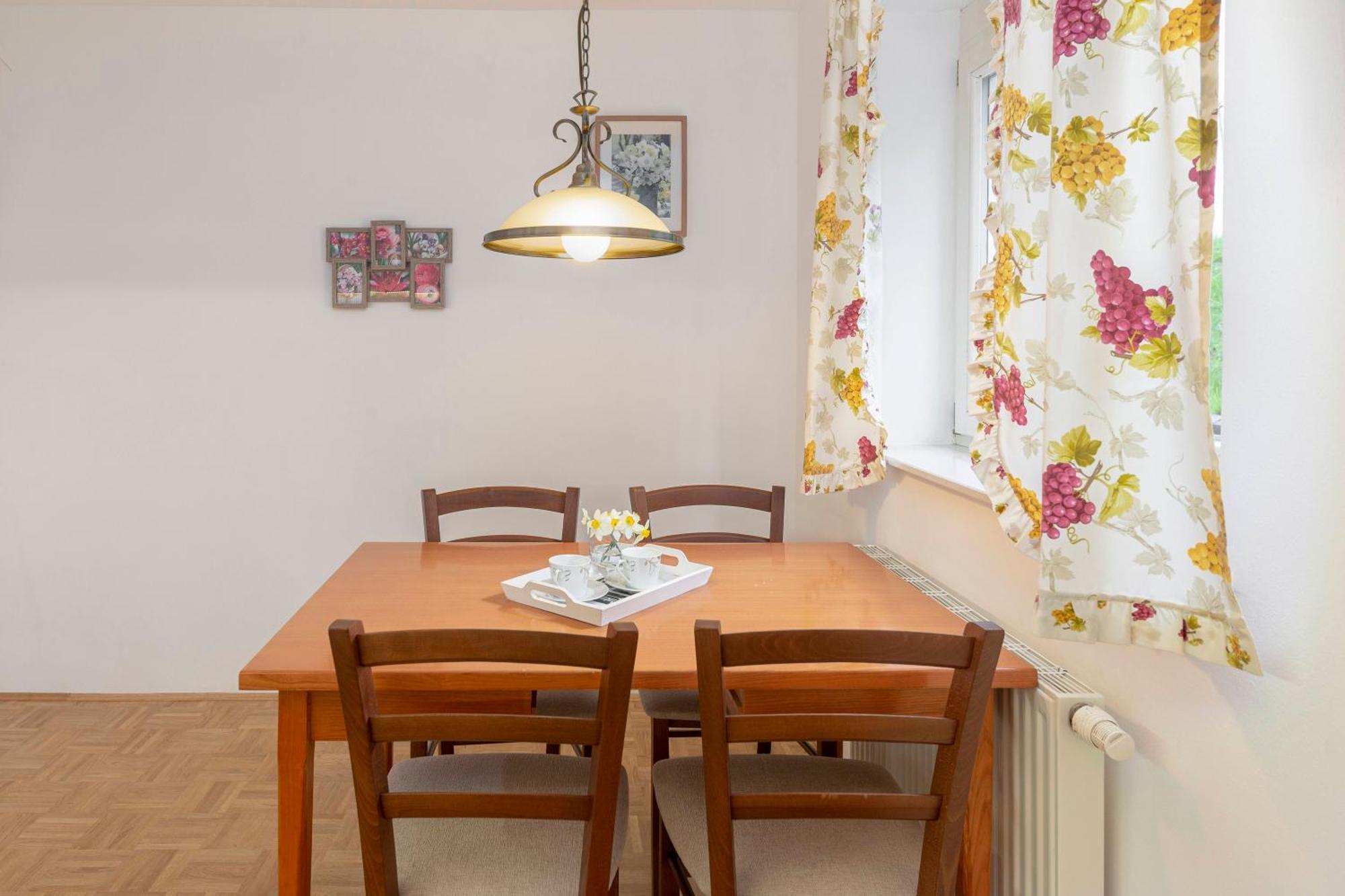 Апартаменти Cozy Garden Flat Любляна Екстер'єр фото