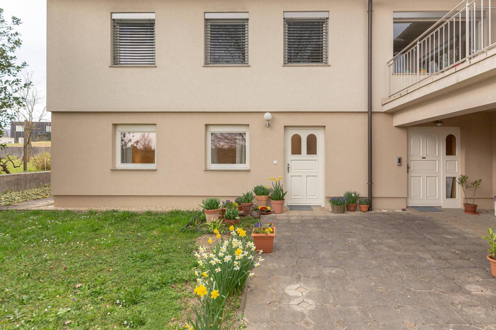 Апартаменти Cozy Garden Flat Любляна Екстер'єр фото